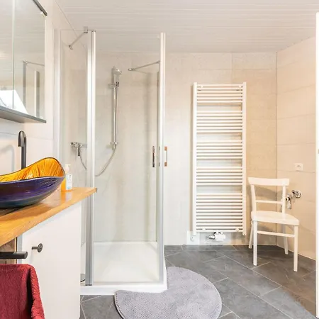 Eulennest, 35230 * Schwerinsdorf